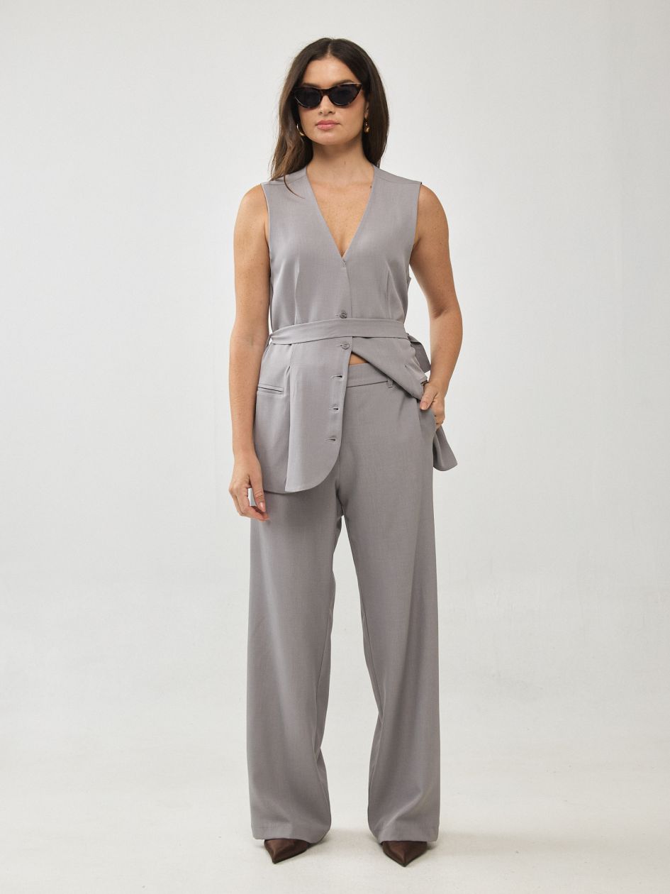 מכנסיים חגורה רחבה