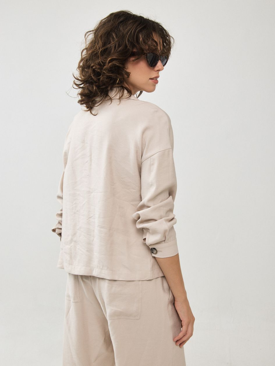 ג`קט שני כיסים