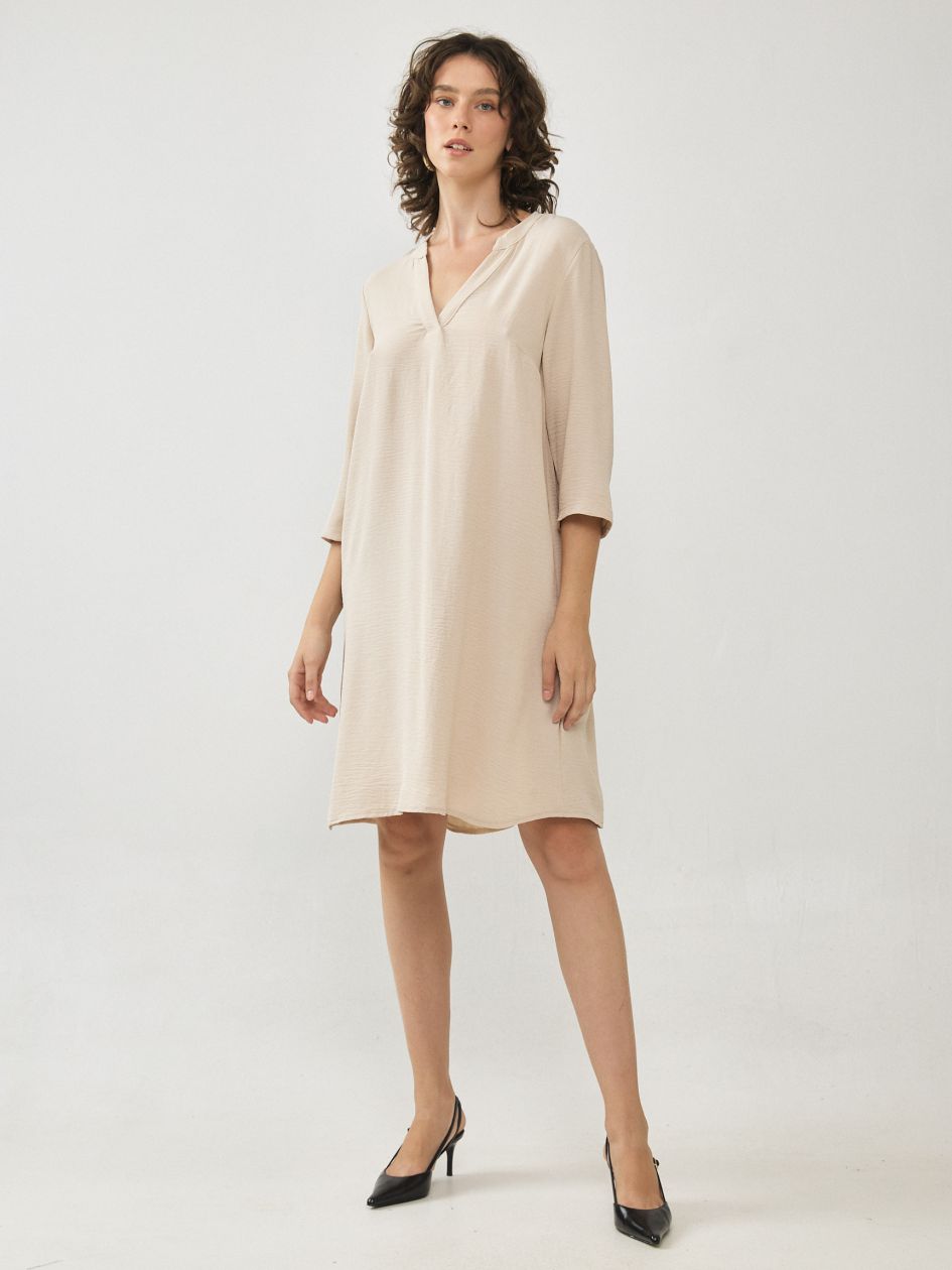 שמלה וי וולנים