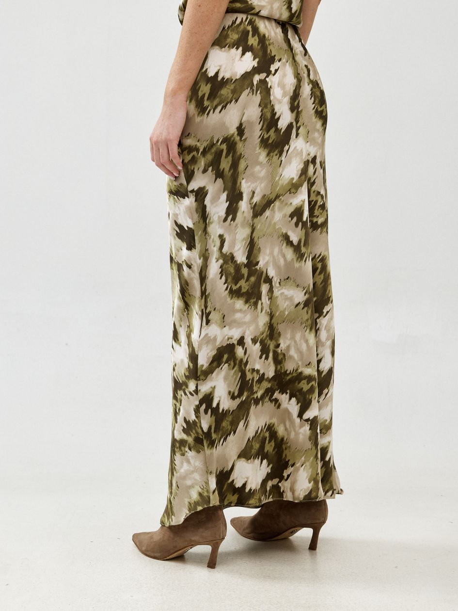 חצאית סטן מודפס