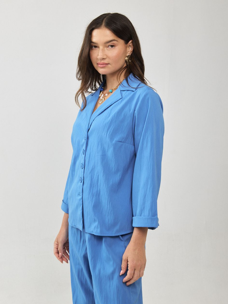 חולצה ג`קט צווארון