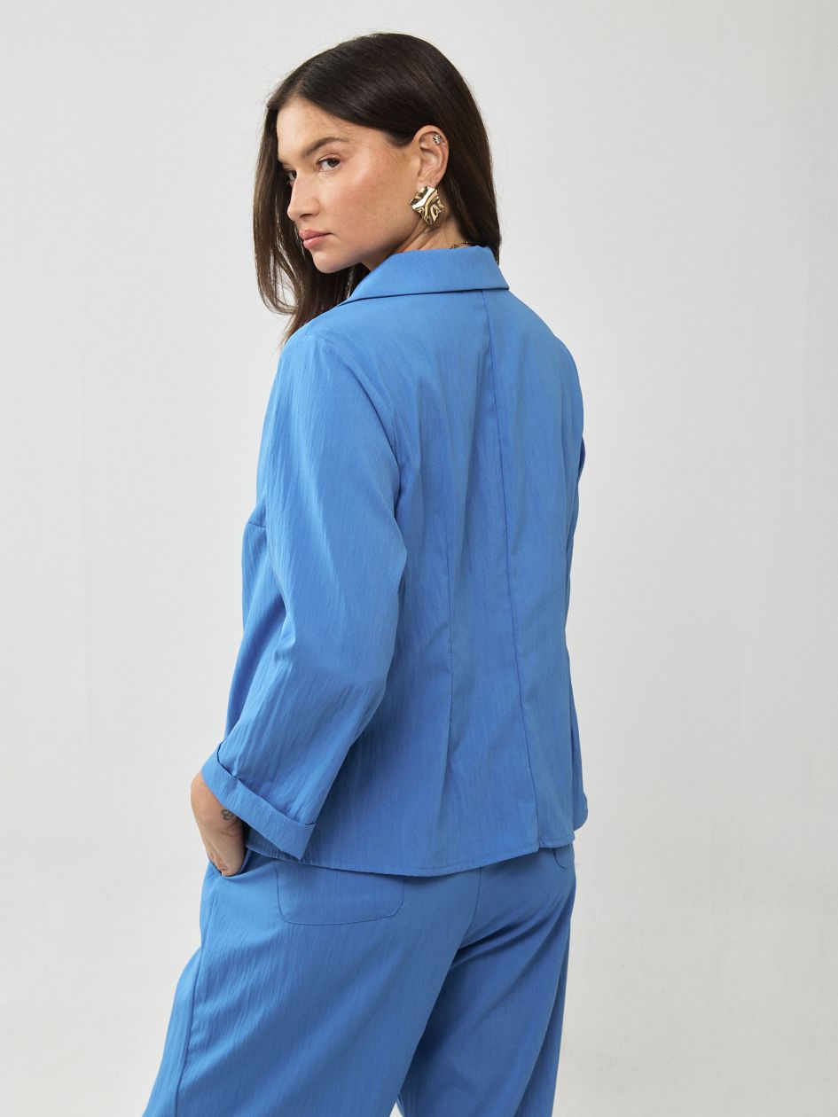 חולצה ג`קט צווארון