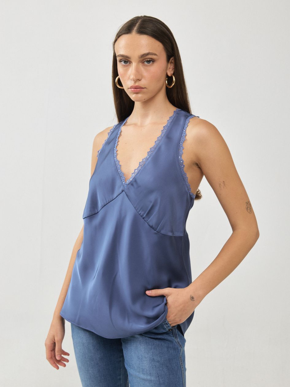 גופיה סאטן סרט תחרה