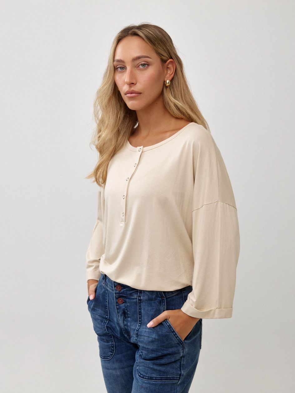 חולצה שינה כפתורים