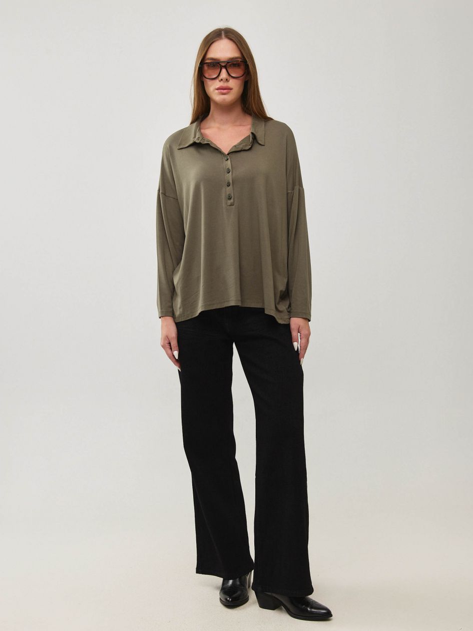 חולצה שינה צווארון סימפוניה