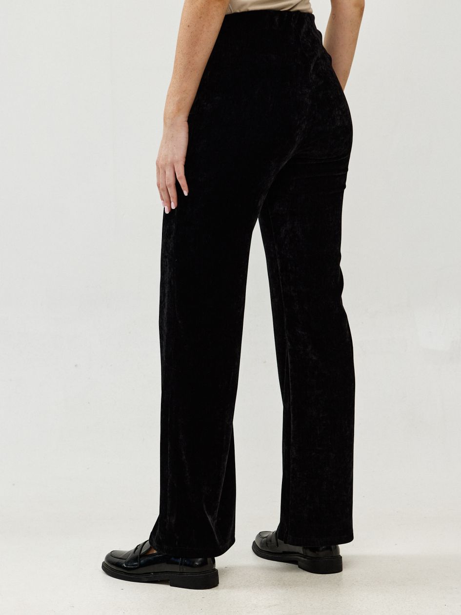 מכנסיים קטיפה שניל