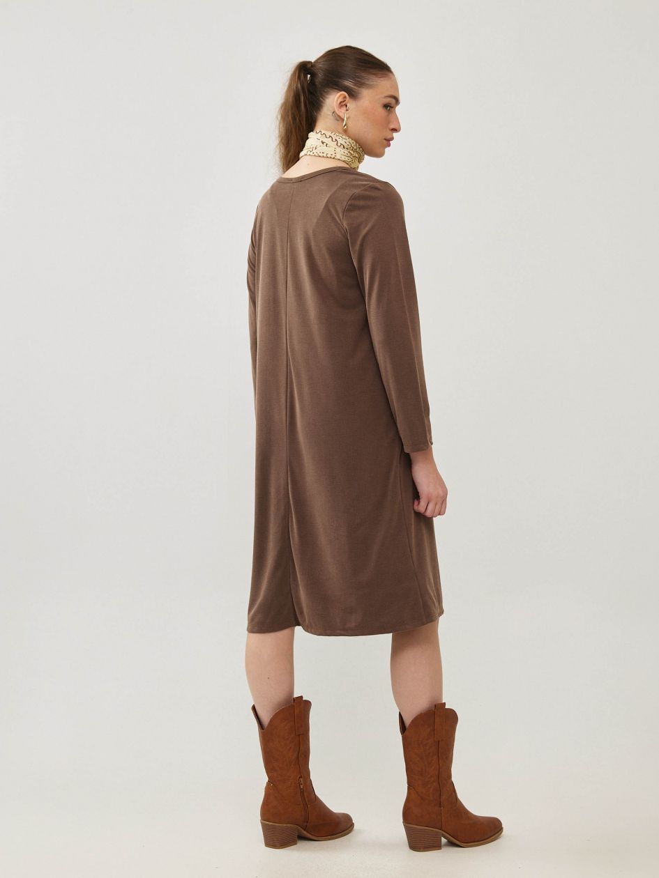 שמלה ריב מודל