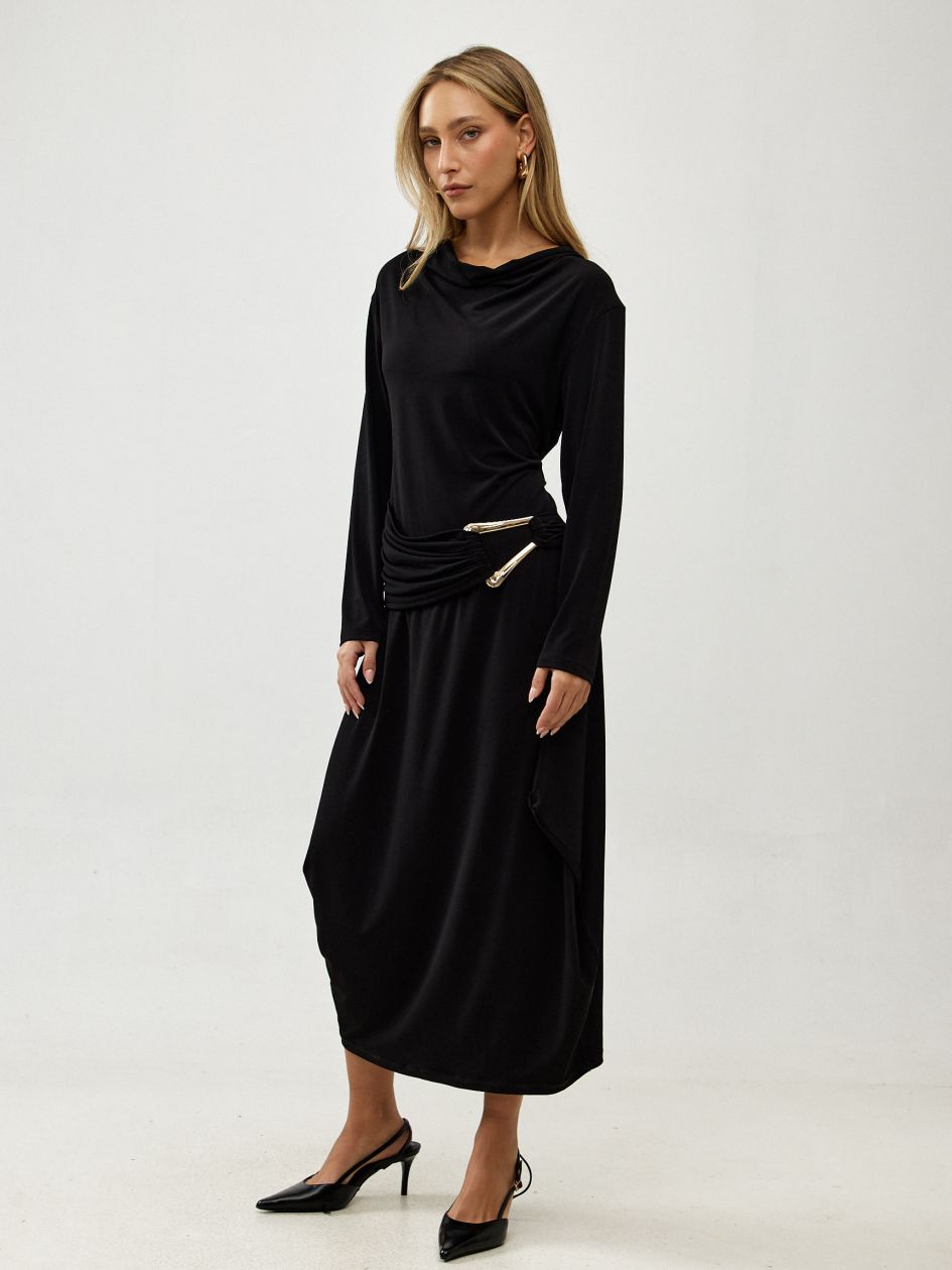 שמלה חגורה אבזם