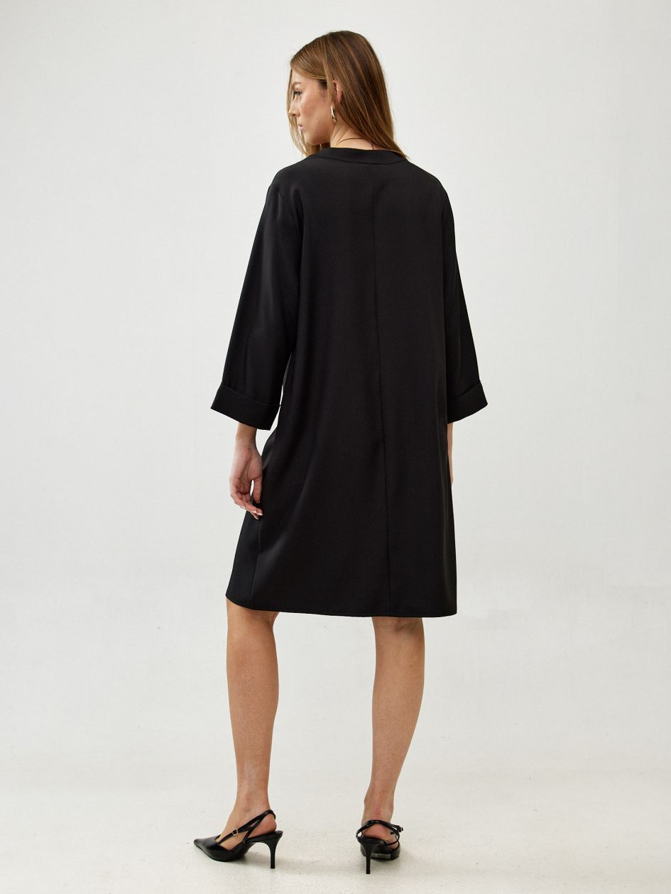 שמלה צווארון סיני