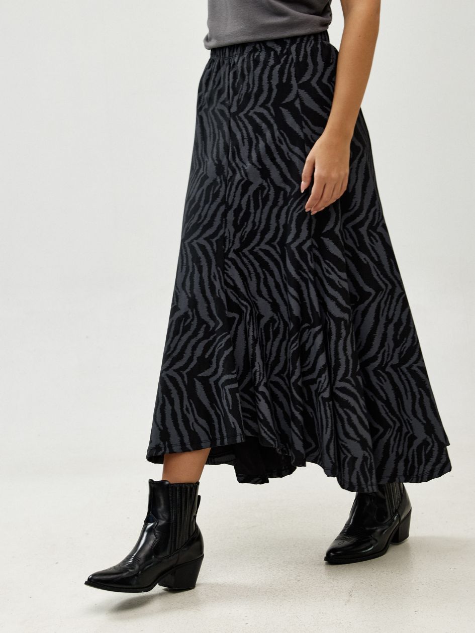 חצאית ג`רסי מודפס