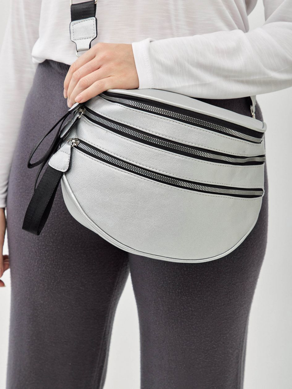 תיק אוכף שלושה רוכסנים