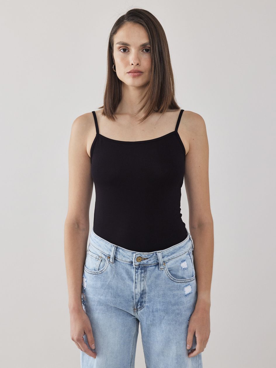 גופיה כתפיה דקה