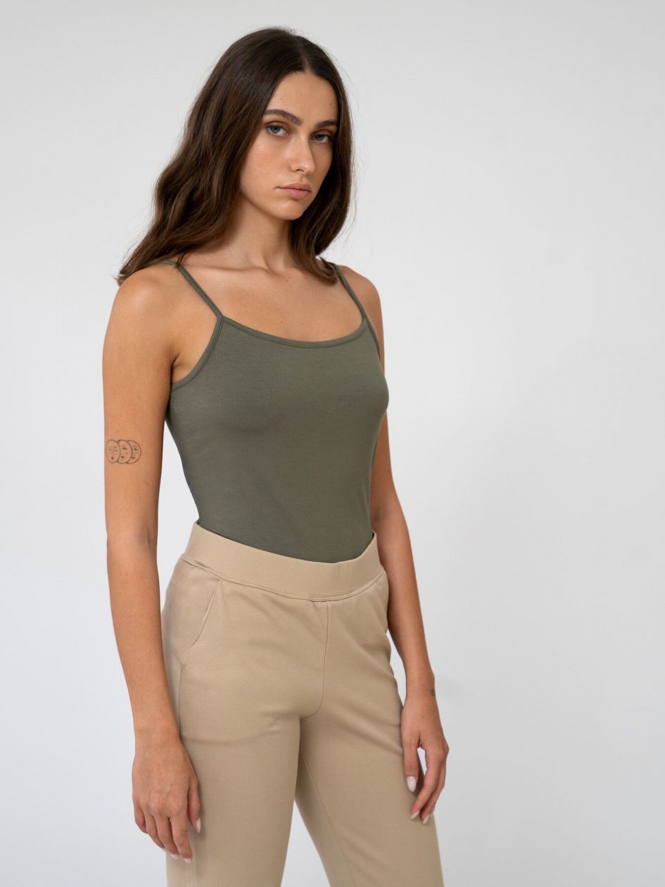 גופיה כתפיה דקה