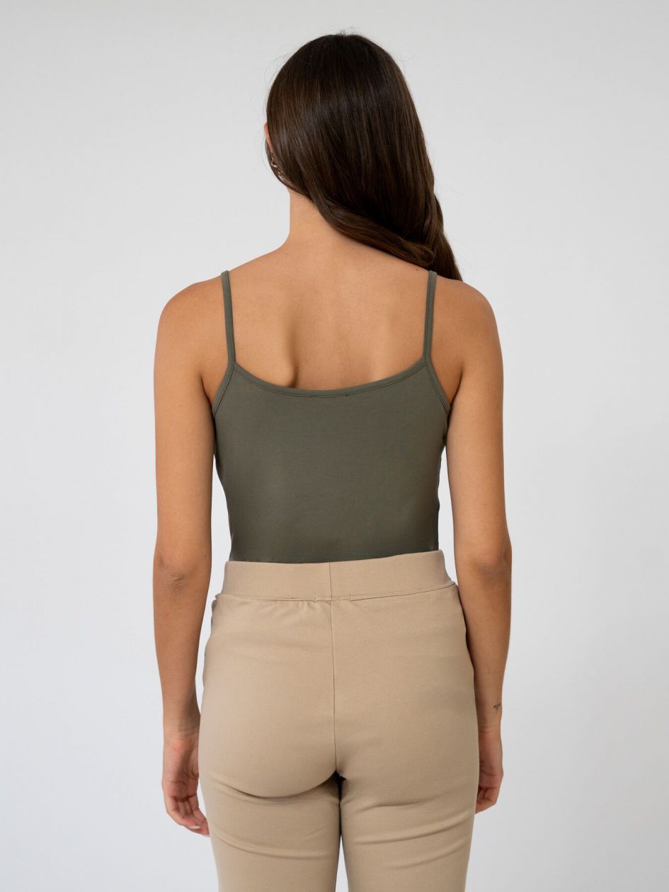 גופיה כתפיה דקה