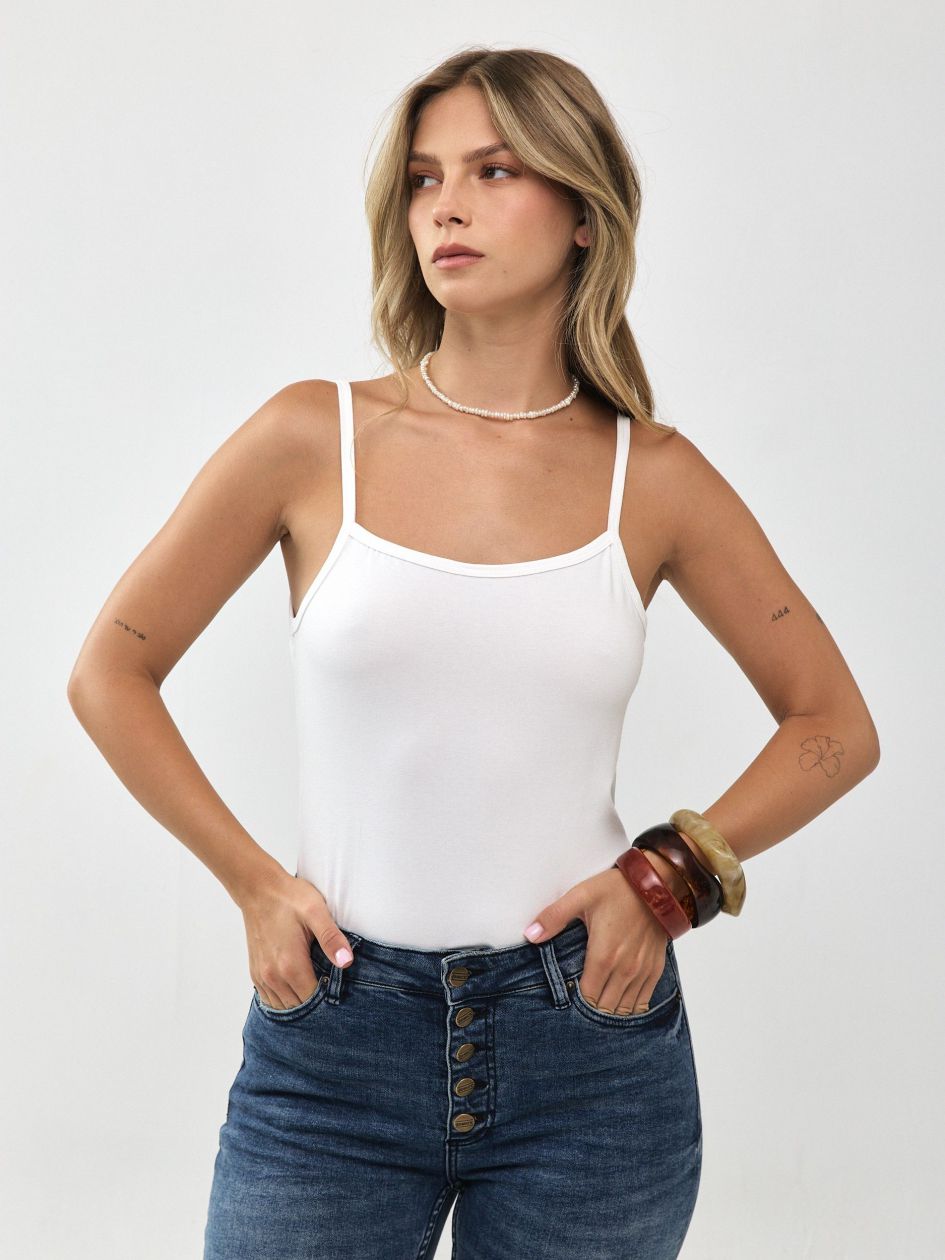 גופיה כתפיה דקה