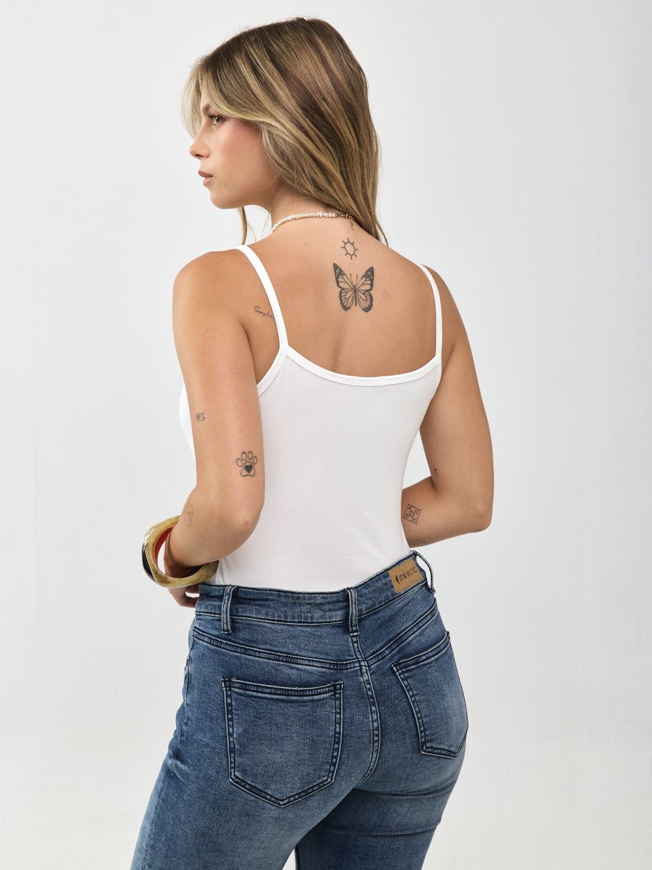 גופיה כתפיה דקה