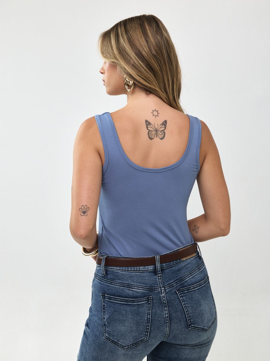 גופיה כתפיה עבה