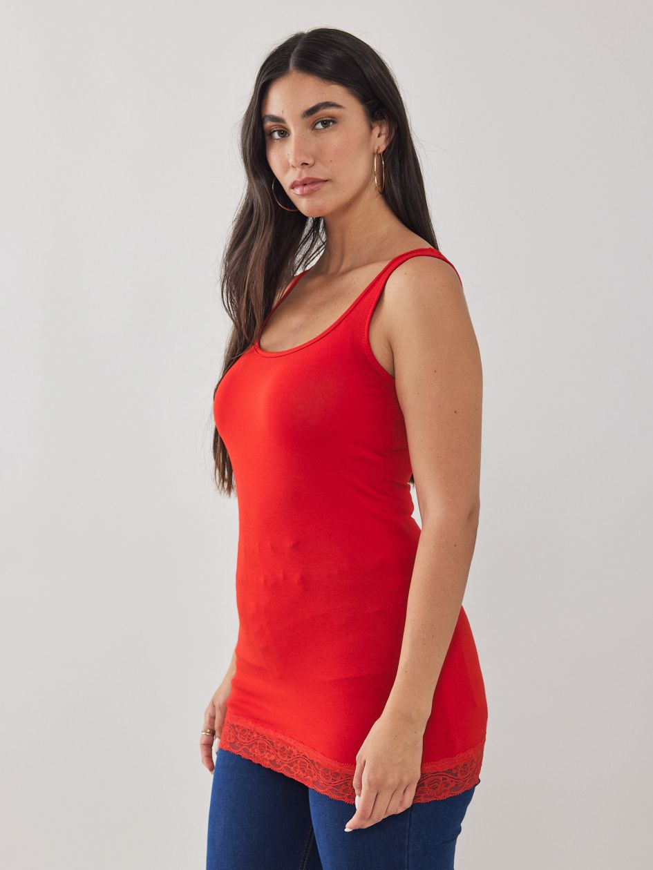 גופיית סיומת תחרה