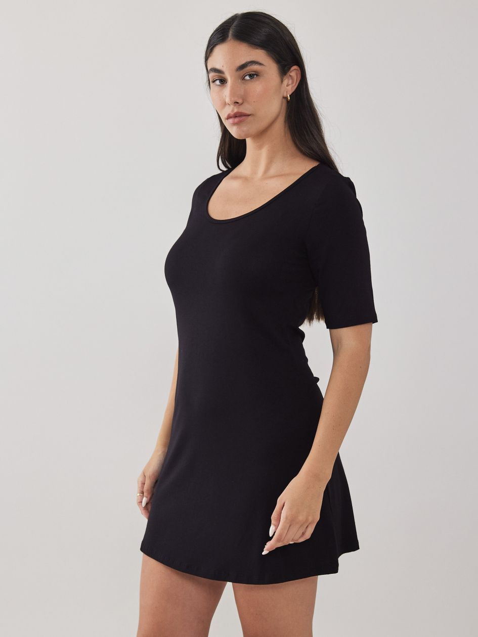 טוניקת בסיס עם שרוול