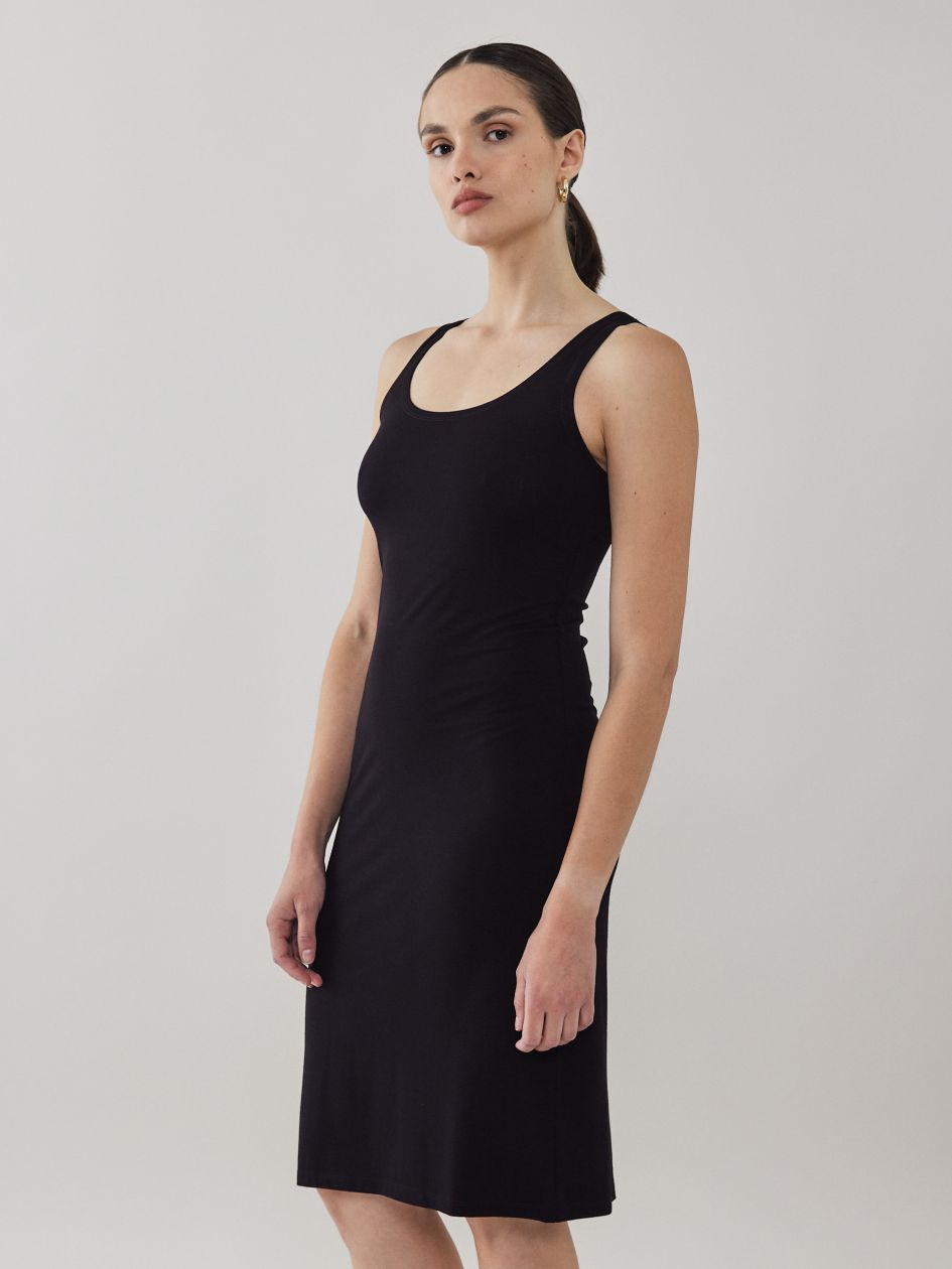 שמלת בסיס מידי